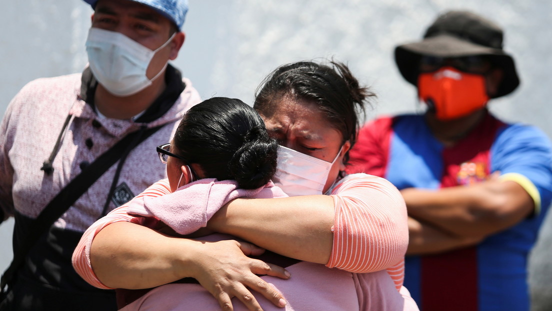 El Gobierno de México declara tres días de duelo nacional por tragedia en el metro de la capital