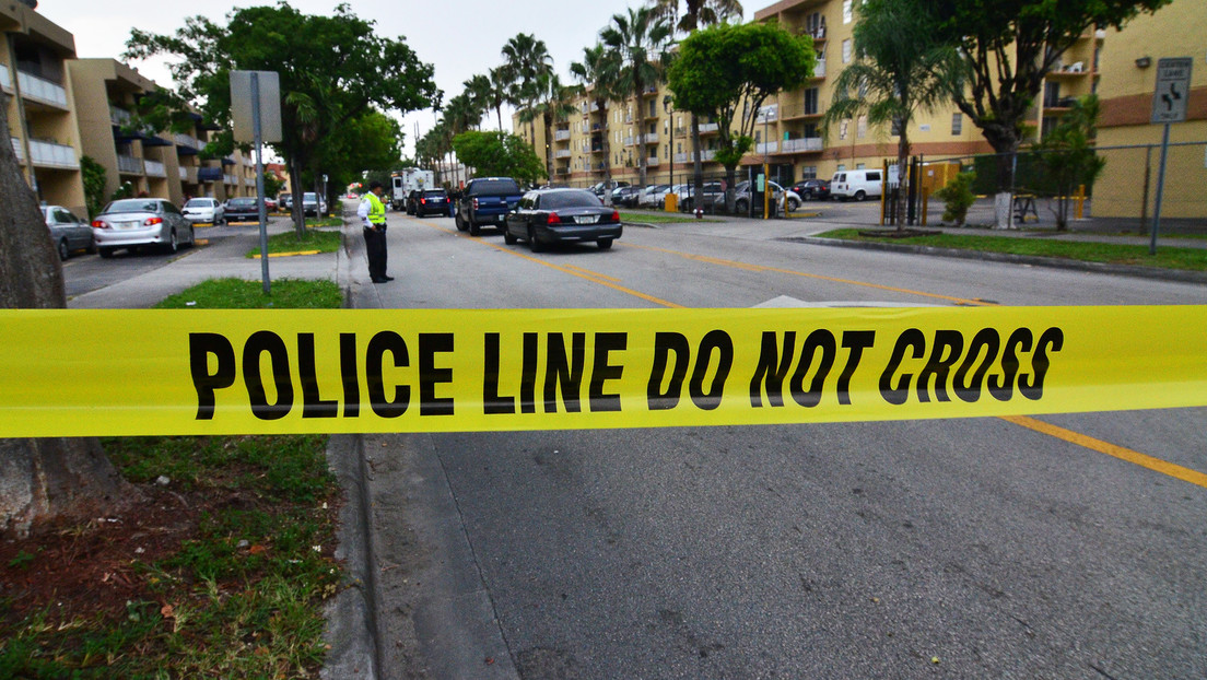 Tres personas resultan heridas en un tiroteo en un centro comercial de Florida (VIDEOS)