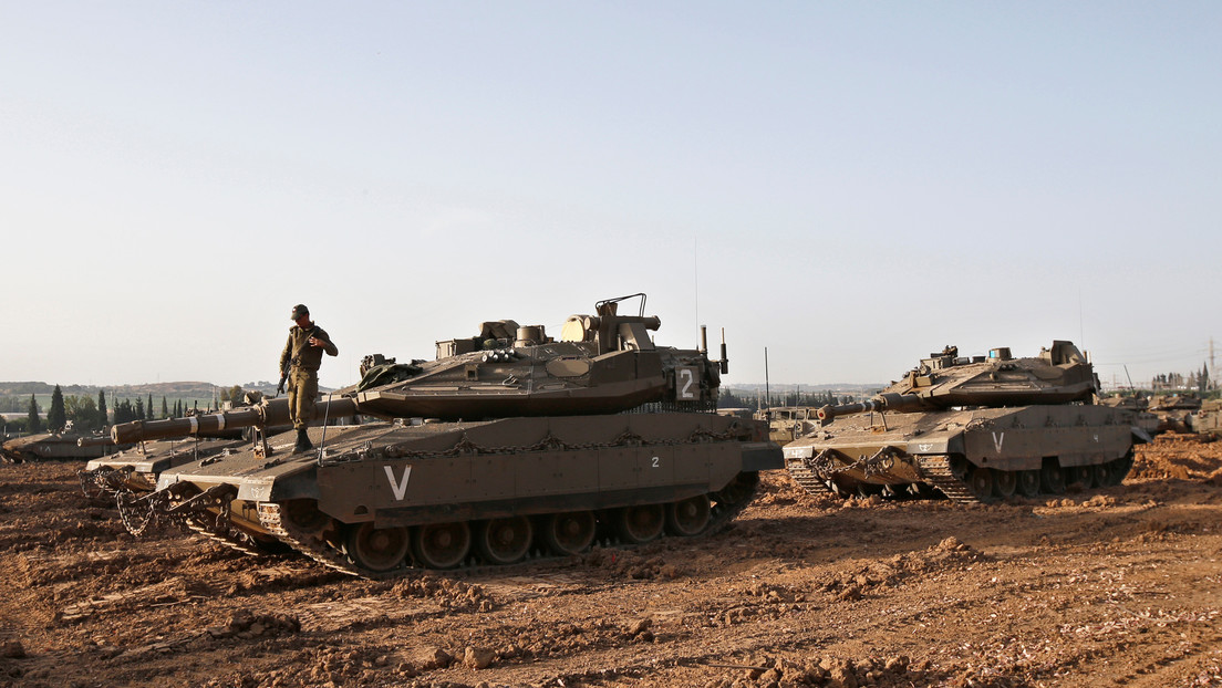 Tanques israelíes atacan puestos militares de Hamás en Gaza en respuesta a lanzamientos de cohetes