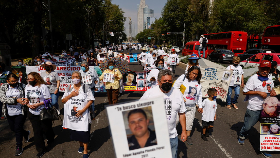 "¡Hasta encontrarles!": Miles de mexicanas conmemoran el Día de la Madre buscando a sus hijos en un país con más de 87.000 desaparecidos