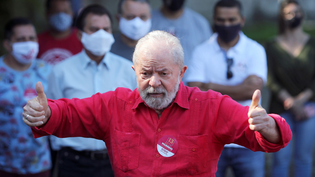Un sondeo apunta que Lula ganaría con un amplio margen a Bolsonaro en las elecciones presidenciales de 2022