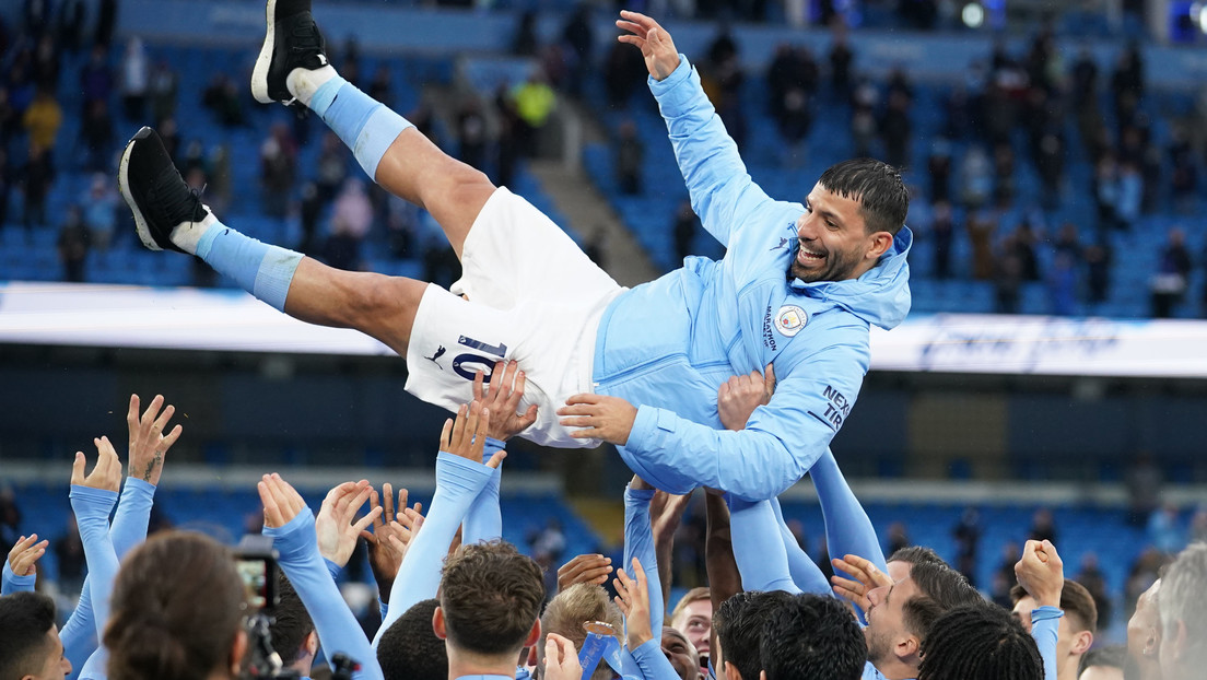 Сon dos goles y un nuevo récord, Sergio 'Kun' Agüero se despide del Manchester City como el máximo ídolo de su historia