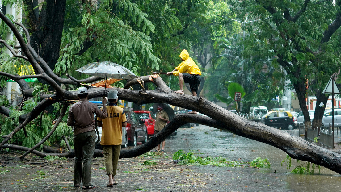 La India se prepara para el segundo ciclón en dos semanas, después de que el anterior dejara más de 100 fallecidos