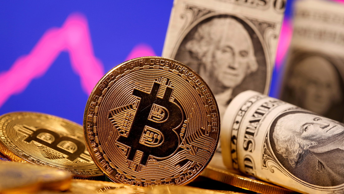 El bitcóin supera la barrera de los 40.000 dólares por unidad después de que su valor cayera un 30 % este mes