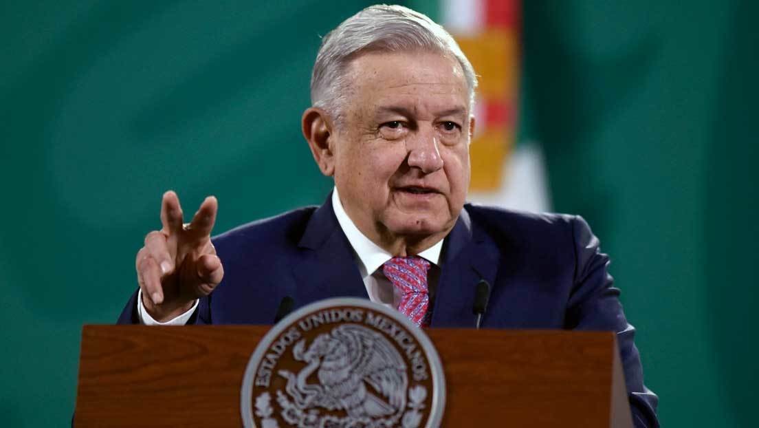 López Obrador anuncia la rifa de un palco en el Estadio Azteca: "Es para devolverle al pueblo lo robado"