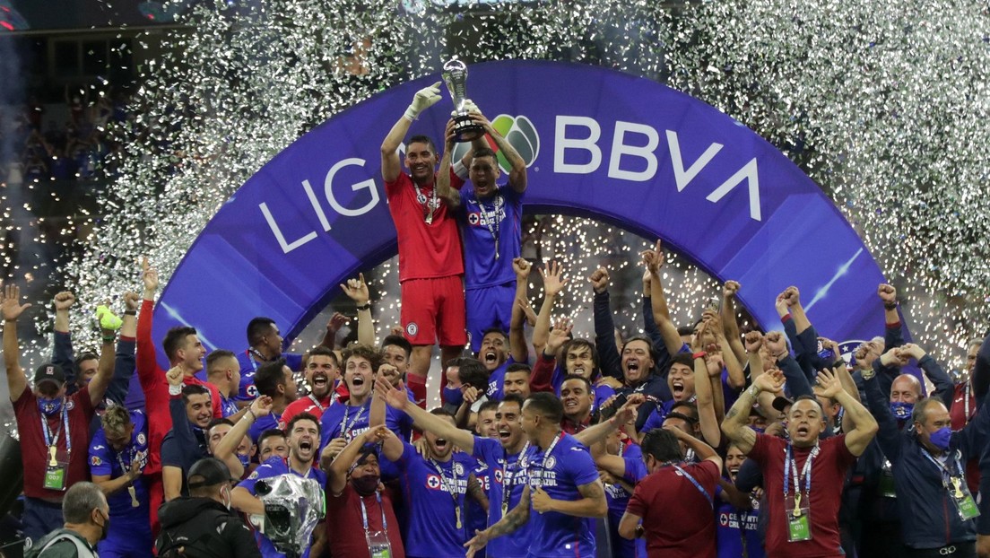 Cruz Azul se consagra campeón del fútbol mexicano después de 23 años sin título