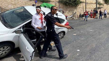 Conductor israelí atropella a un manifestante palestino en medio de los enfrentamientos en Jerusalén (VIDEOS)