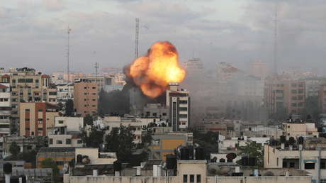 Un ataque israelí alcanza el principal sitio de pruebas y vacunación contra el covid en Gaza e interrumpe su funcionamiento