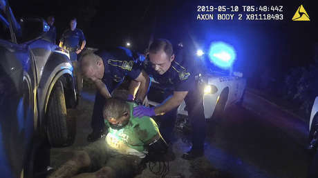 Divulgan imágenes de un brutal arresto que provocó la muerte de un afroamericano en EE.UU.