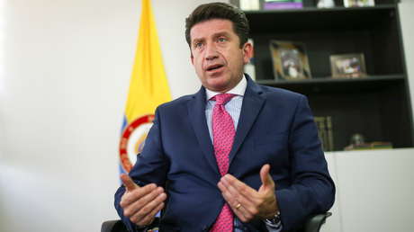 Ministro de Defensa colombiano acusa a Rusia de ciberataques para avivar la violencia durante protestas y la Embajada rusa le responde