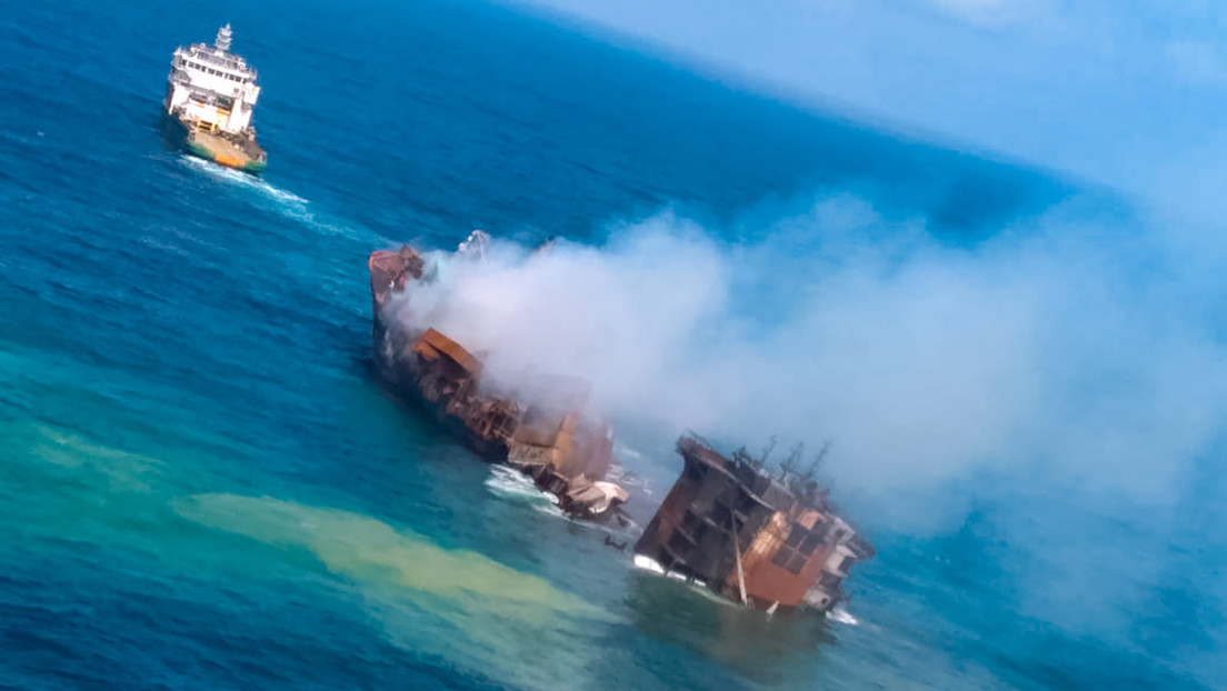 El buque incendiado en Sri Lanka se está hundiendo tras casi dos semanas en llamas, y amenaza con desatar un catastrófico derrame de petróleo