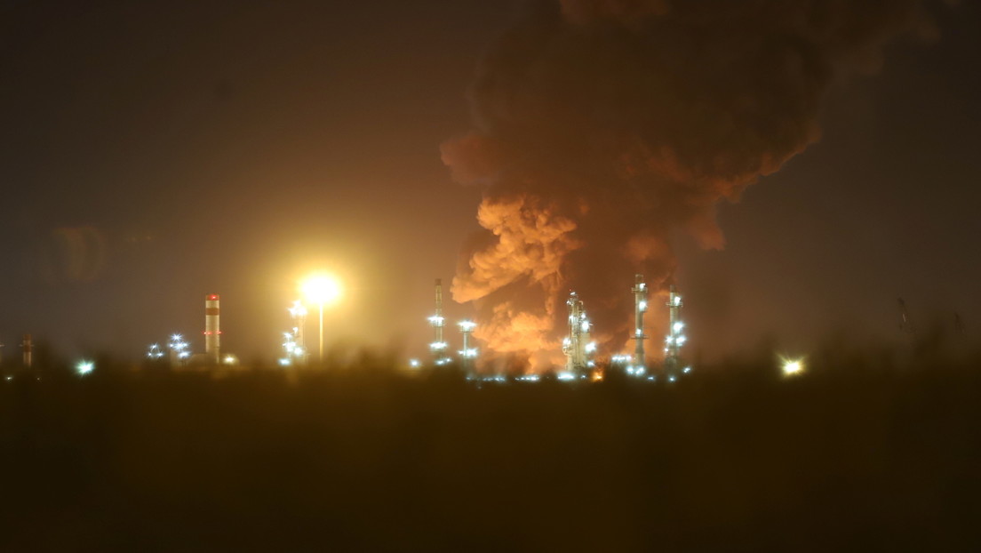 Se produce un gran incendio en una refinería de petróleo de la capital de Irán (VIDEO, FOTOS)