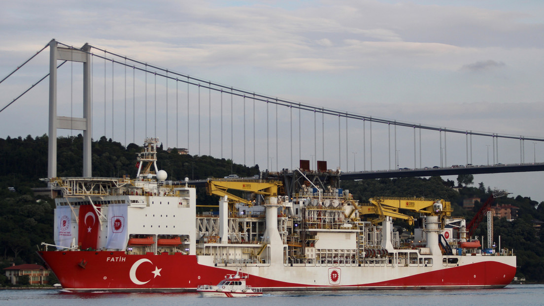 Turquía descubre en el Mar Negro un yacimiento de gas de 135.000 millones de metros cúbicos