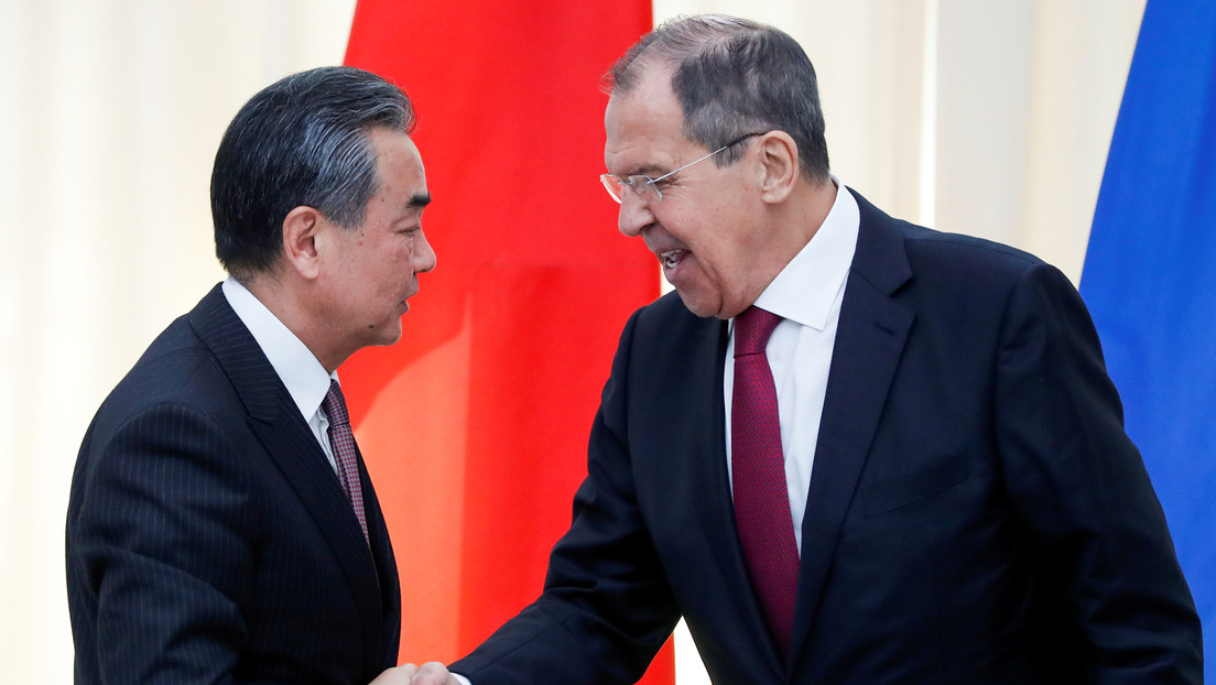 China insta a Rusia a "denunciar y resistir conjuntamente los actos perversos" de EE.UU.