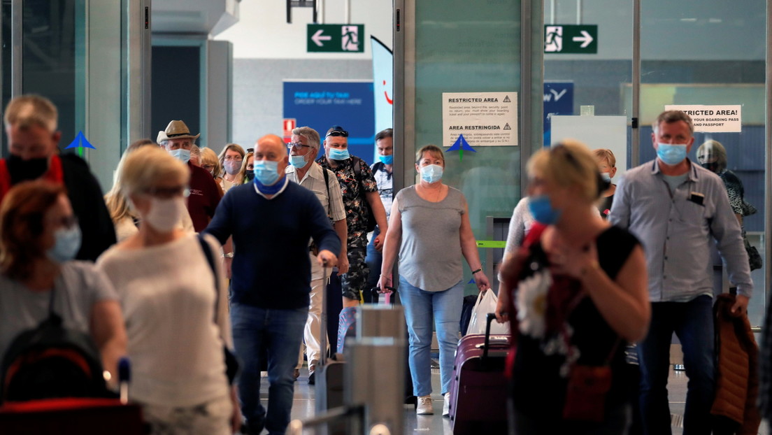 España abre sus fronteras a los turistas internacionales vacunados este lunes