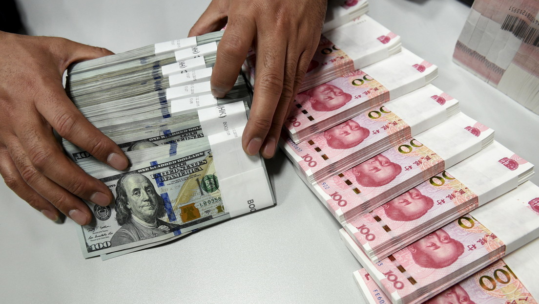 Las reservas de divisas extranjeras de China crecen hasta 3,22 billones de dólares