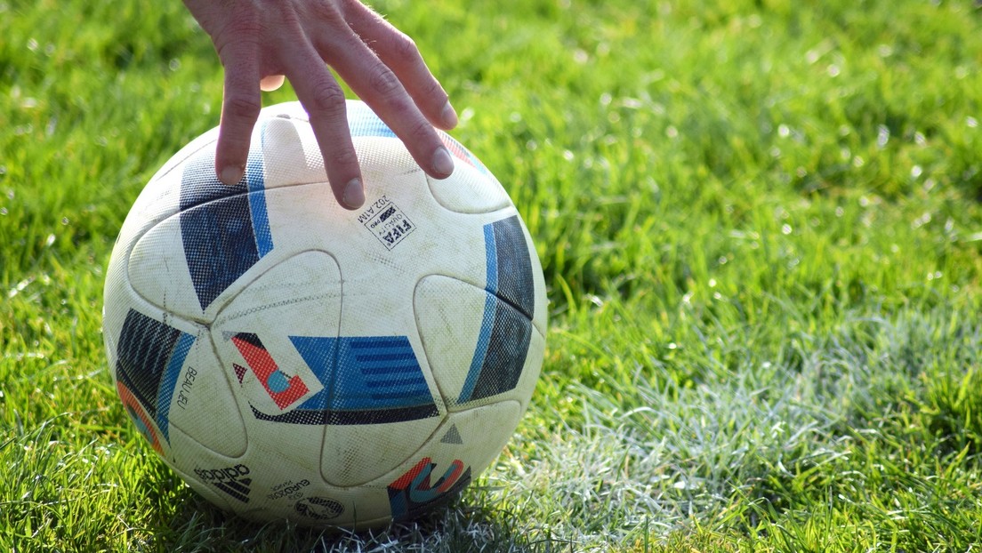 La IFAB cambia algunas reglas de juego en el fútbol y se podrá anotar goles con esta parte del cuerpo