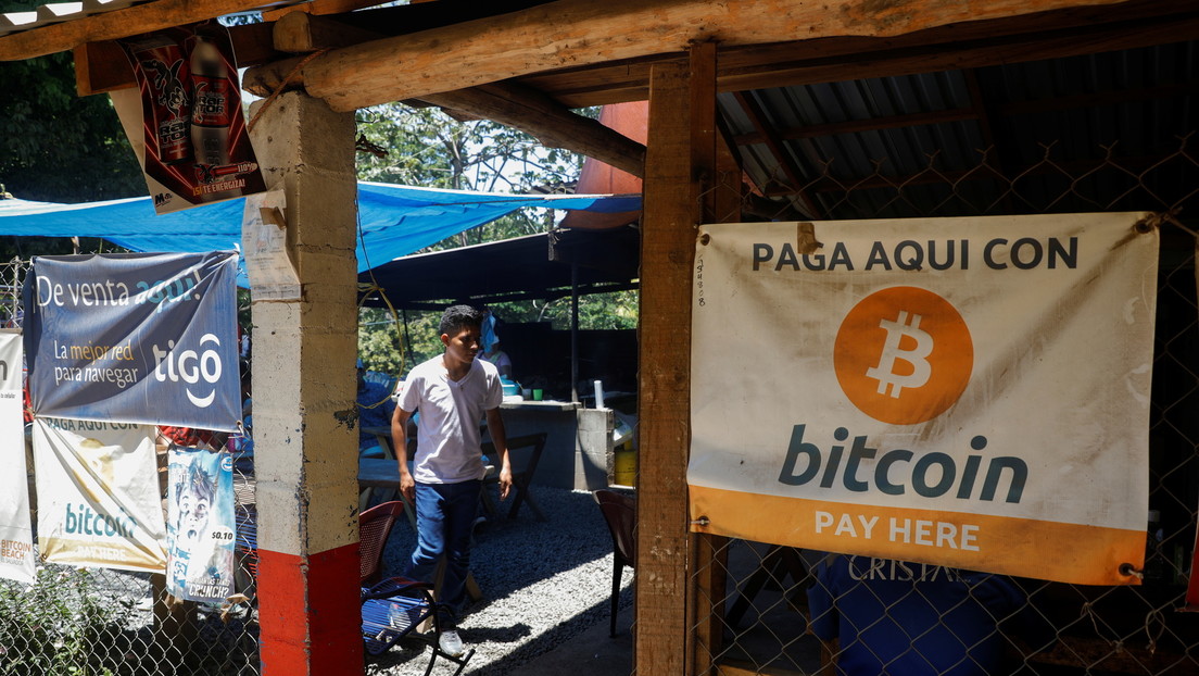 El Salvador se convierte en el primer país en aprobar el uso del bitcóin como moneda de curso legal