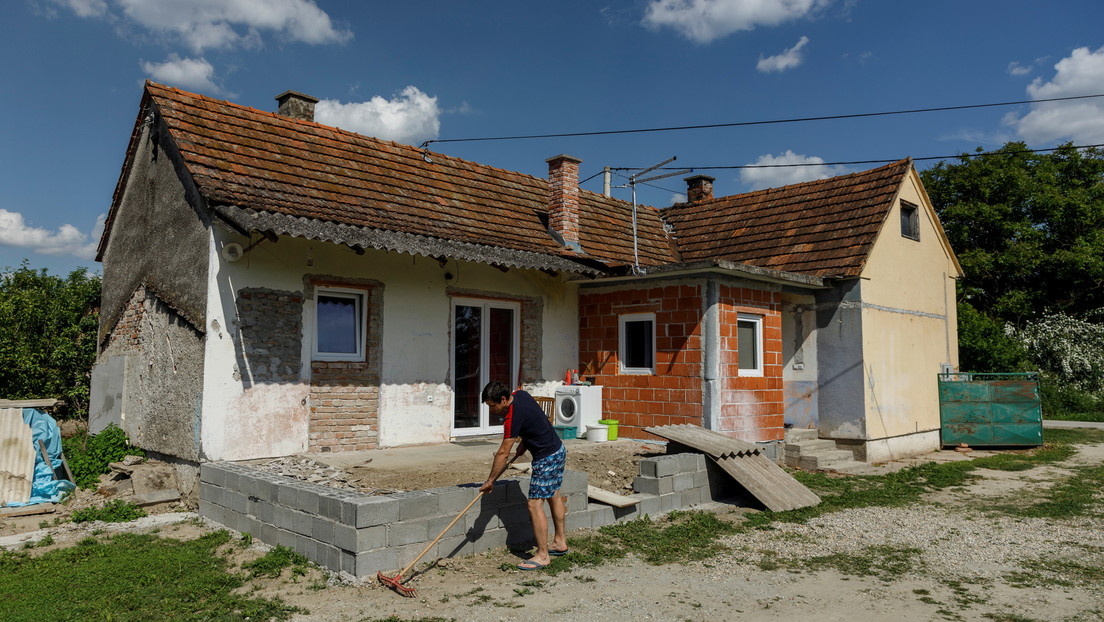 Una ciudad croata vende casas abandonadas por 16 centavos en su lucha  contra la despoblación - RT