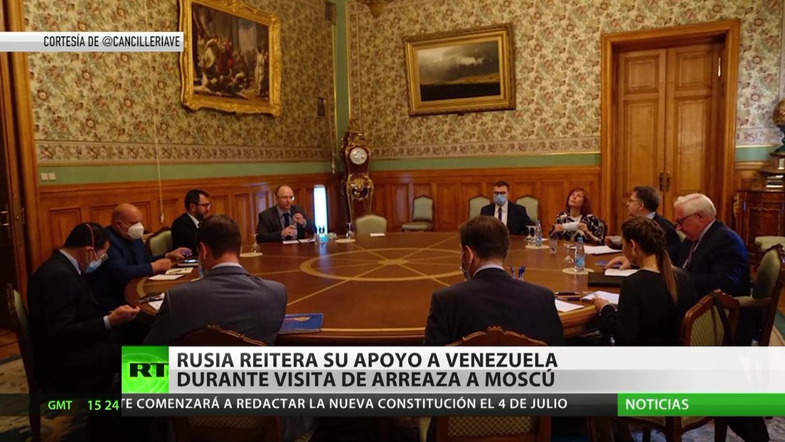 Rusia reitera su apoyo a Venezuela durante la visita de Arreaza a Moscú