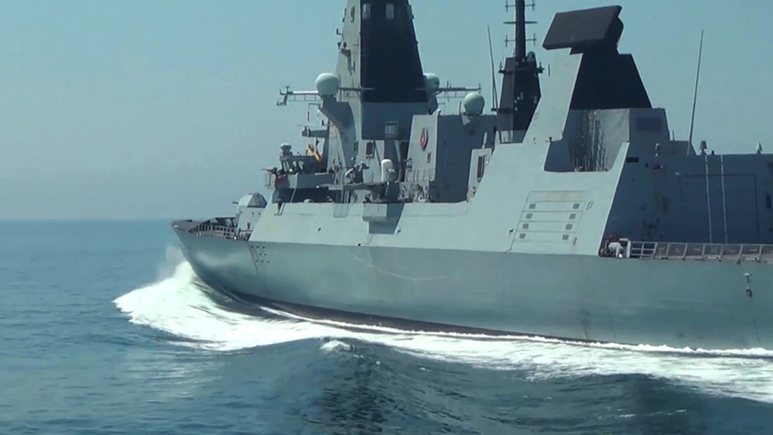 El Ministerio de Defensa ruso califica de "fiasco épico" y "mancha sobre la reputación de la Armada" del Reino Unido el incidente en el mar Negro