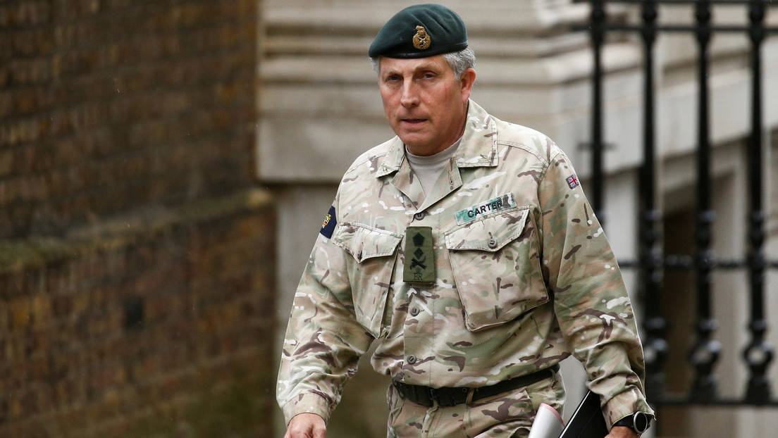 El máximo jefe militar británico afirma que el incidente con el destructor Defender pudo haber causado una "escalada injustificada"