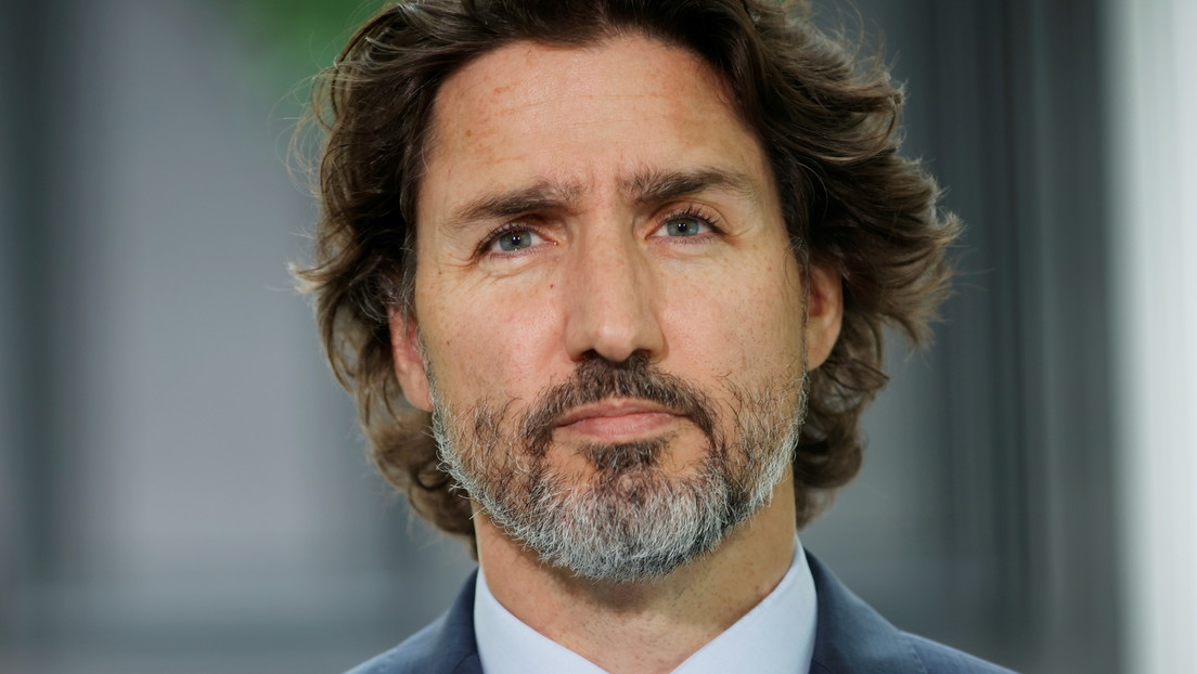 Justin Trudeau: El Papa debería disculparse en suelo canadiense por el papel de la Iglesia católica en las escuelas indígenas