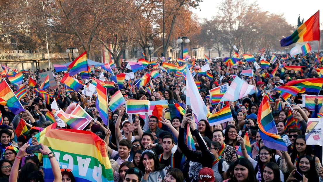 La Comisión de Constitución del Senado de Chile aprueba el proyecto de matrimonio igualitario y la norma queda a un paso del debate en el pleno