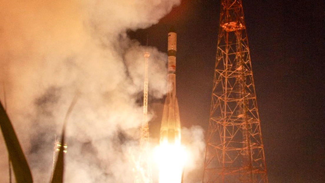 VIDEO: Lanzan un cohete ruso con alimentos, agua y combustible para los astronautas de la Estación Espacial Internacional
