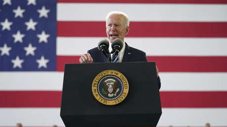 Biden protagoniza un nuevo lapsus al llamar erróneamente "RFA" a la Fuerza Aérea británica