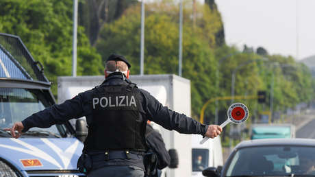 Encuentran y desactivan un coche bomba cerca del Estadio Olímpico de Roma a pocas horas de un partido de la Eurocopa