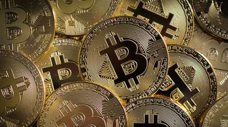 El dinero "fíat es un fraude": Multimillonario mexicano planea que su banco sea el primero del país en aceptar el bitcóin