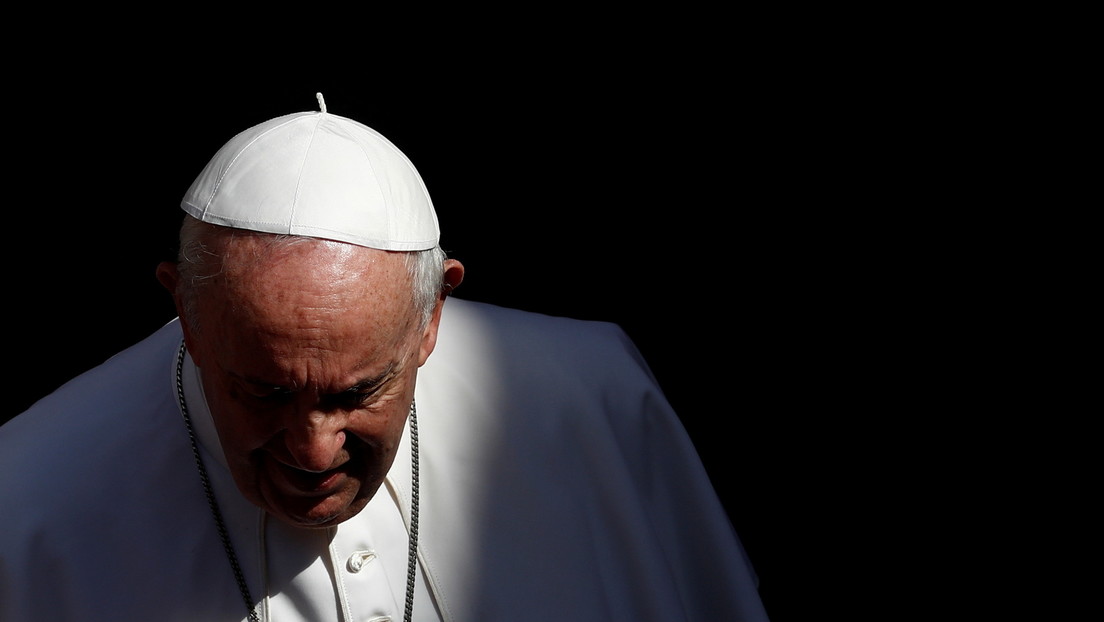 El papa Francisco se somete exitosamente a una operación de colon