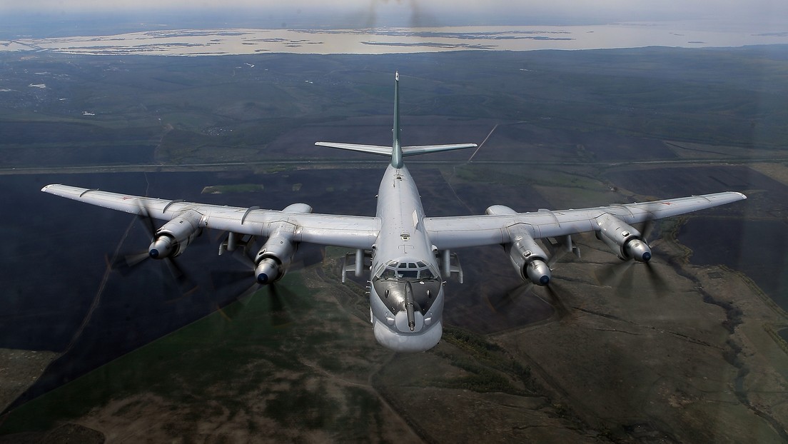 La Fuerza Aérea rusa comienza ejercicios de bombarderos estratégicos Tu-160 y Tu-95MS con capacidad nuclear