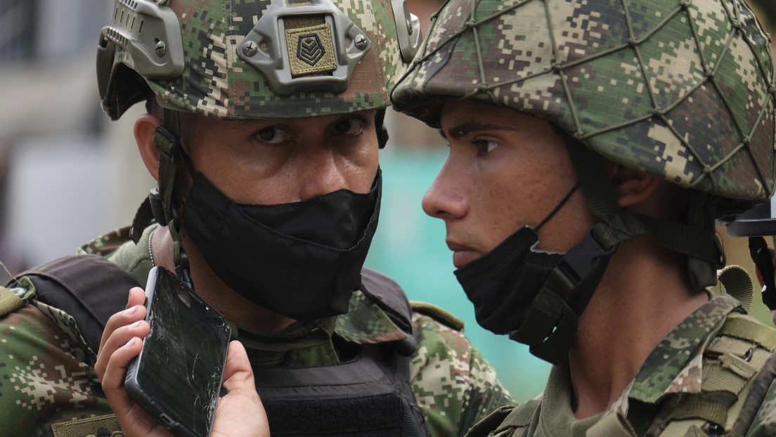 La Justicia de Paz de Colombia imputa a 10 militares y un civil por 'falsos positivos'