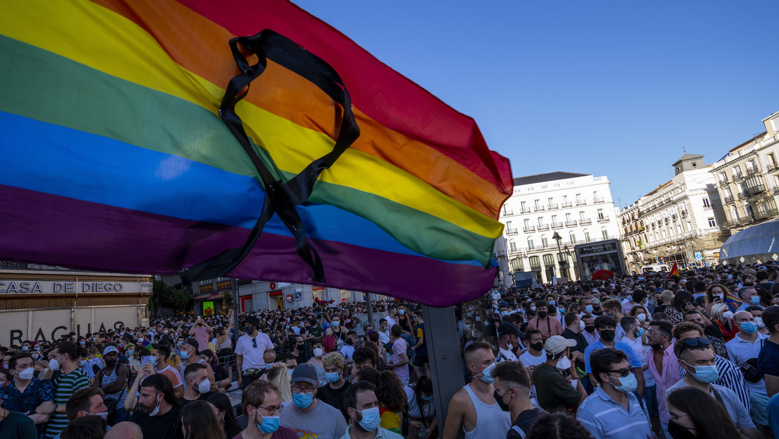 Detienen a tres personas como presuntos autores de la paliza mortal homófoba a un joven de 24 años en España