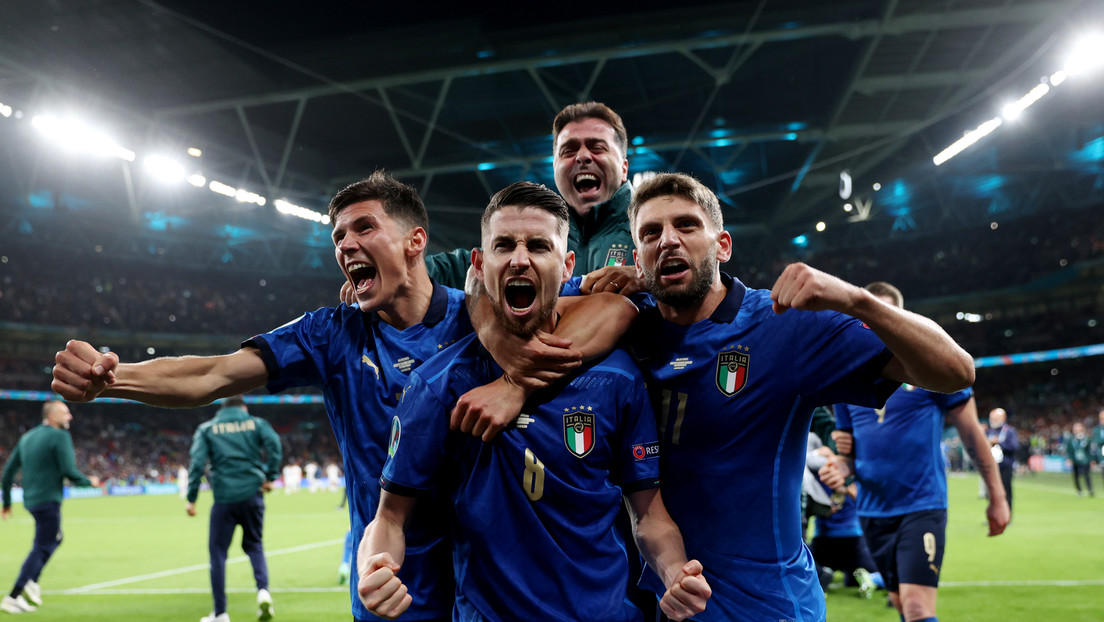 Italia gana a España y se clasifica para la final de la Eurocopa de fútbol por primera vez desde 2012