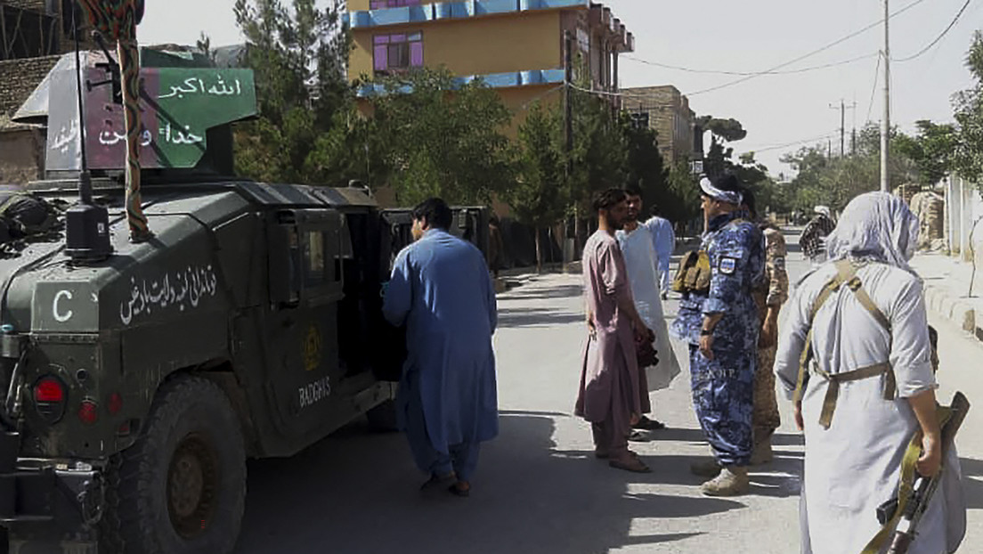 El ministro de Defensa de Afganistán afirma que la guerra contra los talibanes "está en pleno apogeo"
