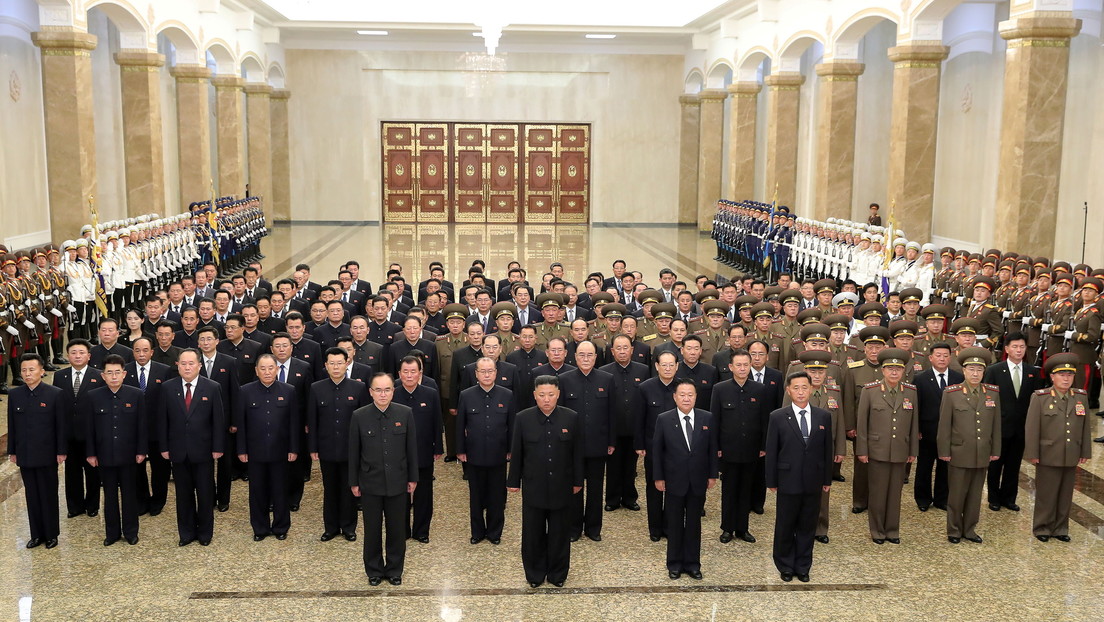 Fotos recientes del liderazgo norcoreano indican una profunda reestructuración tras las críticas lanzadas por Kim Jong-un