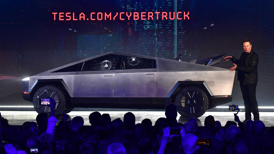 Musk admite que Cybertruck de Tesla podría fracasar y explica cómo reaccionará en tal caso