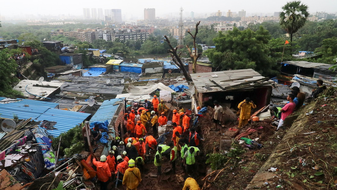 Deslizamientos de tierra matan a 20 personas tras las lluvias monzónicas en Bombay