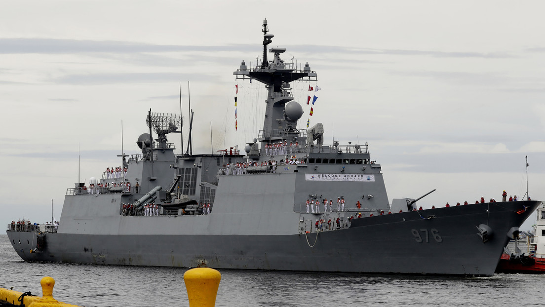 El Ejército de Corea del Sur sufre el peor brote de coronavirus a bordo de un buque antipiratas