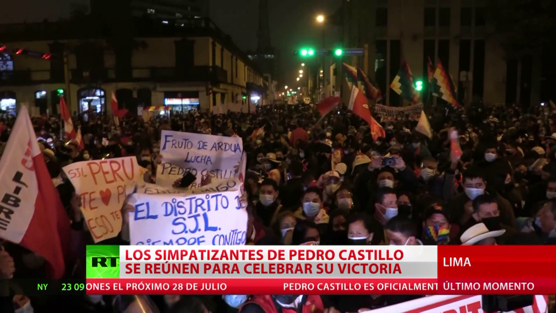 Los simpatizantes de Pedro Castillo se reunieron en las calles para celebrar su victoria
