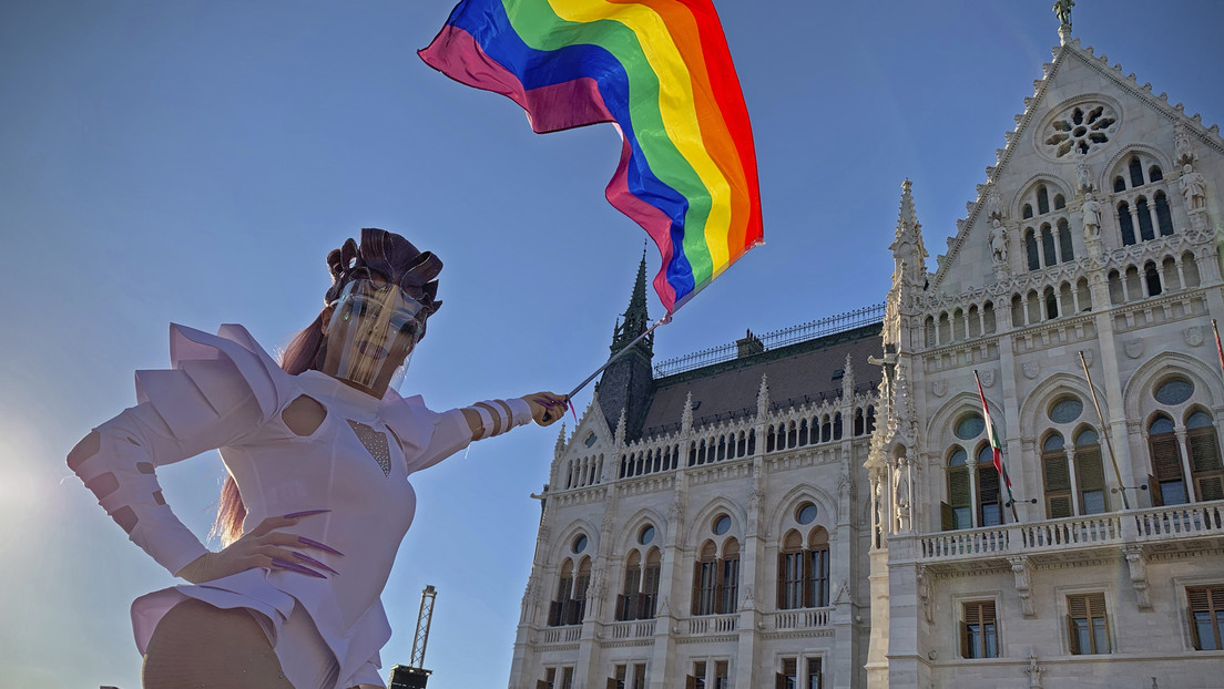Hungría planea celebrar un referéndum sobre su ley de protección infantil, condenada por la UE por discriminatoria