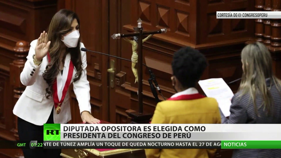 Diputada opositora es elegida como presidenta del Congreso de Perú