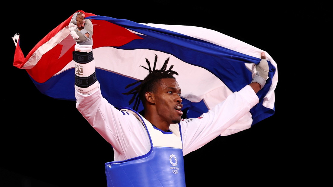 El cubano Rafael Alba Castillo logra un bronce en taekwondo, la primera medalla en los JJ.OO. de Tokio para el país