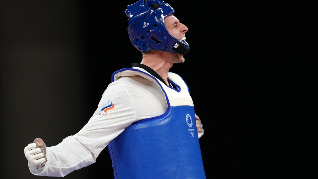 El luchador de taekwondo ruso Vladislav Larin gana el oro en los Juegos Olímpicos de Tokio