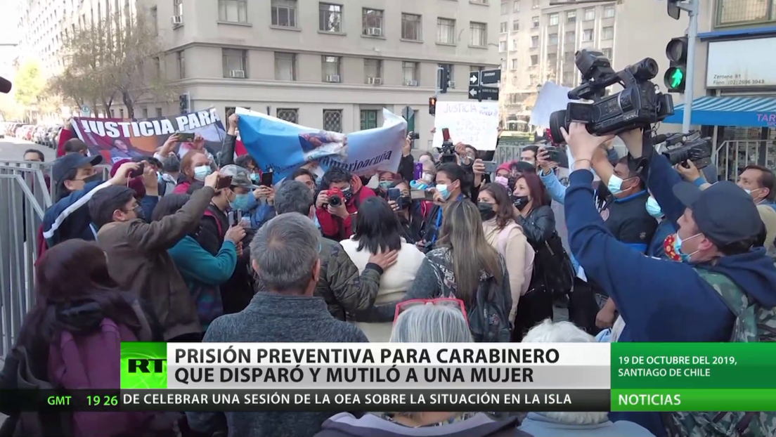 Prisión preventiva para un carabinero que disparó y dejó ciega a una mujer durante una protesta en Chile