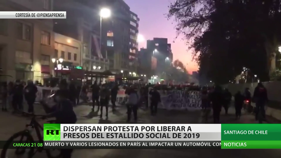 La Policía chilena dispersa una protesta que exigía liberar a los presos del estallido social del 2019