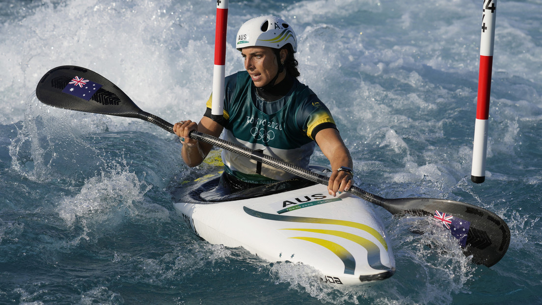 Competidora australiana usa un preservativo para reparar su kayak y acaba ganando el bronce en los JJ.OO. de Tokio 2020